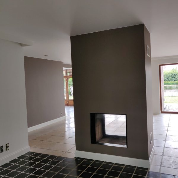 binnenschilderwerken open haard taupe